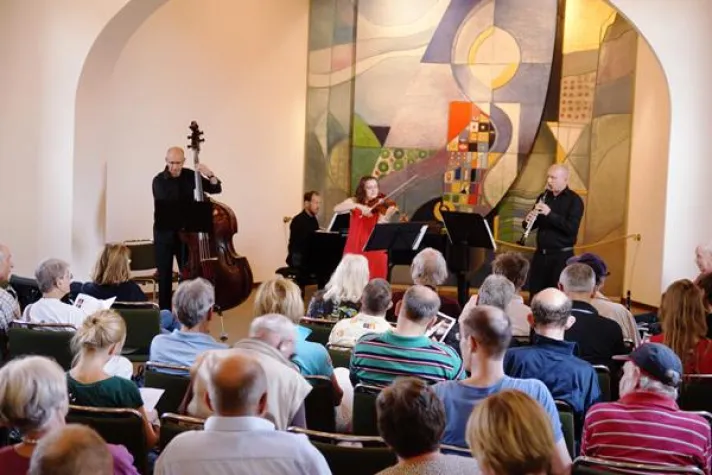 Bild: „Café Pikant“ eröffnet die Reihe der Liebenauer Konzerte