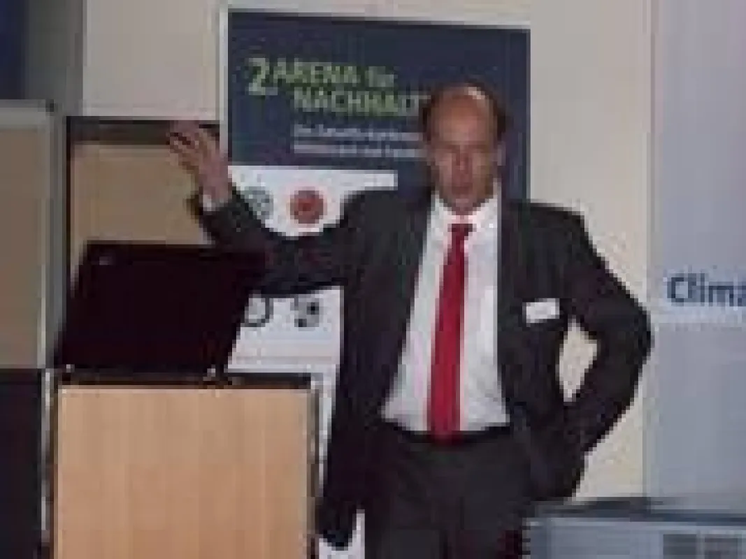 Andreas Pfeil, Vertriebsleiter ClimatePartner auf der Fachtagung