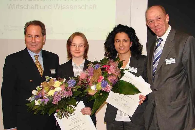 Logistikpreis der Metropolregion Hamburg 2009 vergeben Bild: Logistikpreis der Metropolregion Hamburg 2009 vergeben