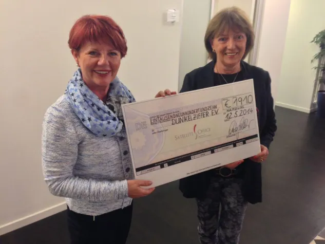 Bild: Satellite Office überreichte Spende an Dunkelziffer e.V.