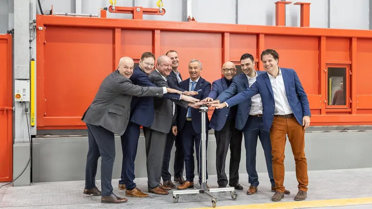 PERI Gerüstwerk Günzburg: Verzinkerei erfolgreich in Betrieb genommen Bild: PERI Gerüstwerk Günzburg: Verzinkerei erfolgreich in Betrieb genommen