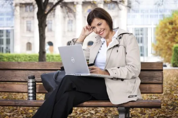 Bild: Ultraflaches 14-Zoll-Notebook Dell XPS 14z ab sofort verfügbar