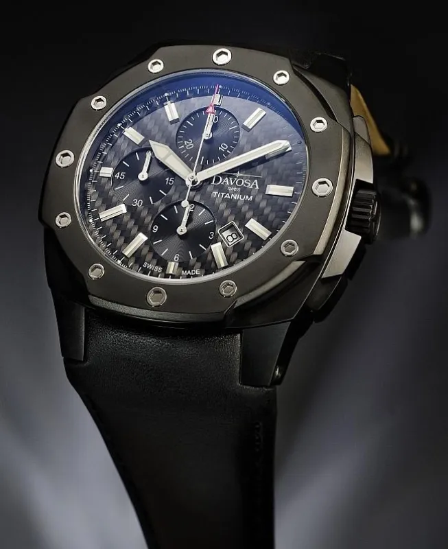 DAVOSA Black Titanium Limited Edition mit 48,5 mm großem Gehäuse