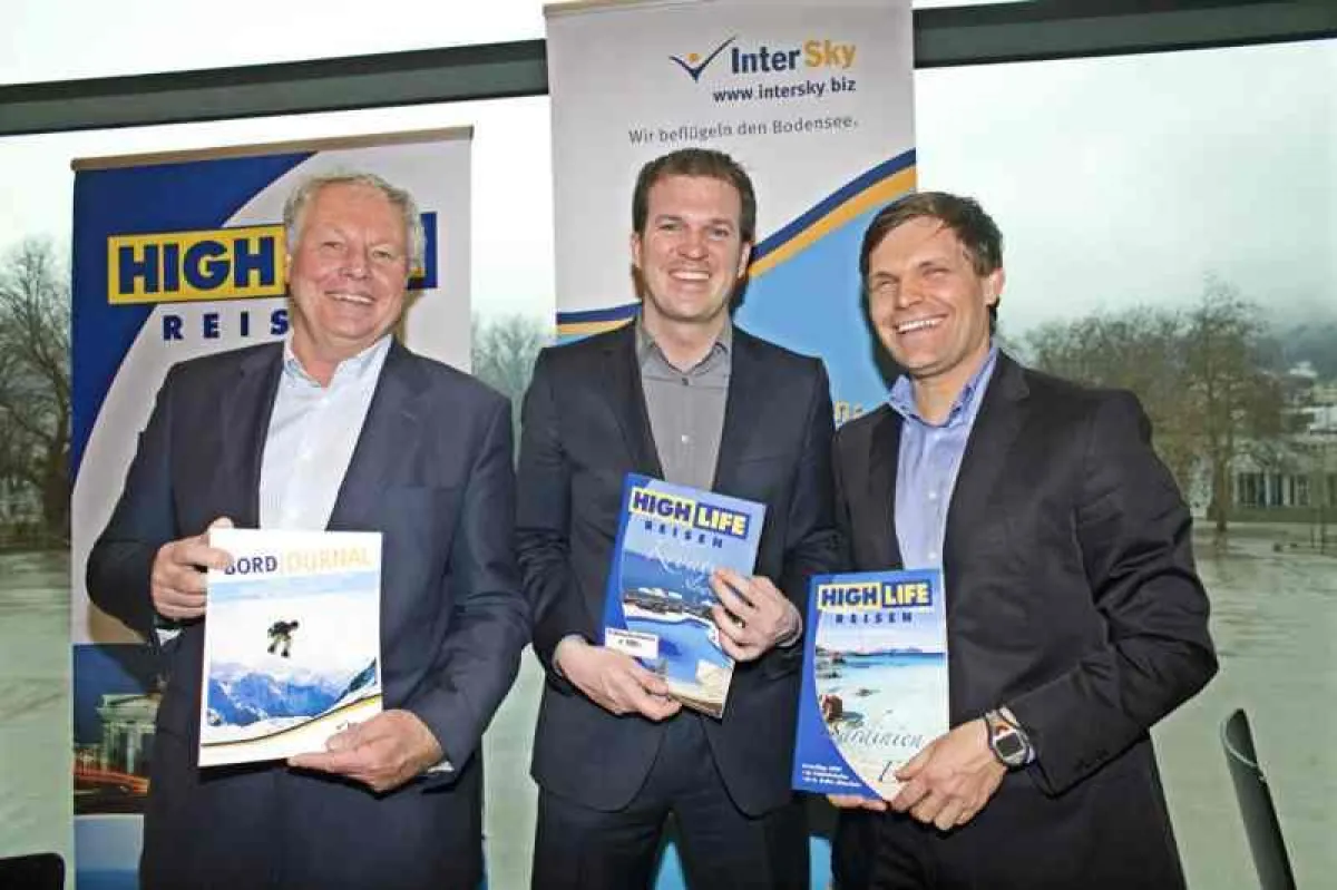 Freuen sich über das erste Jahr erfolgreicher Zusammenarbeit: Rolf Seewald, Eigentümer der InterSky, Michael Nachbaur, Geschäftsführer von High Life Reisen und Claus Bernatzik, Geschäftsführer der Int