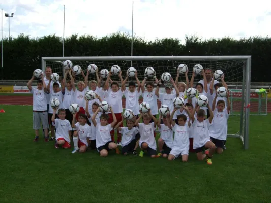 FutureSport präsentiert die Kinderfußballtage 2012 Bild: FutureSport präsentiert die Kinderfußballtage 2012