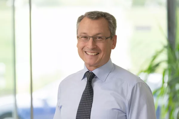 Hagen Schumann wird bei Klinkhammer in die Geschäftsleitung berufen Bild: Hagen Schumann wird bei Klinkhammer in die Geschäftsleitung berufen