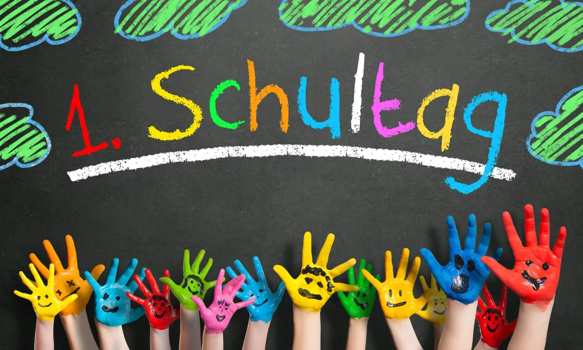 Zahngesunder Schulstart (© fotogestoeber, stock.adobe.com)