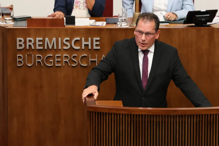 Bild: Messerangriffe Im Land Bremen seit 2021 nahezu verdoppelt
