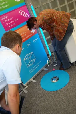 Bild: Bürogolf verknüpft Business und Spaß auf die sportliche Art