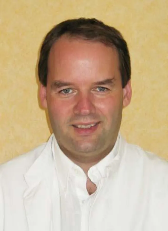 Den Vortrag hält Dr. Peter Schulte. Er weiß: Gesundheit beginnt im Kopf ? Krankheit auch