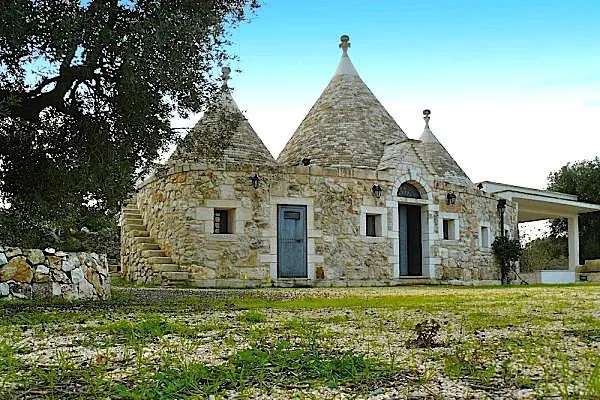 Zu weißen Stränden und Zipfelmützenhäusern: Urlaub auf dem Salento Bild: Zu weißen Stränden und Zipfelmützenhäusern: Urlaub auf dem Salento