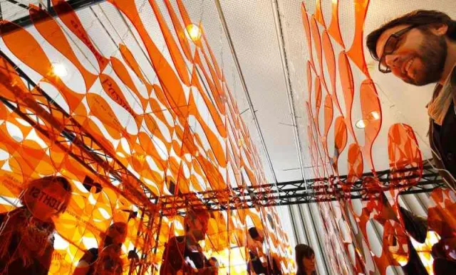 Bild: Ravensburger Agentur d-werk schwimmt bei der VLOW!10 gegen den Strom