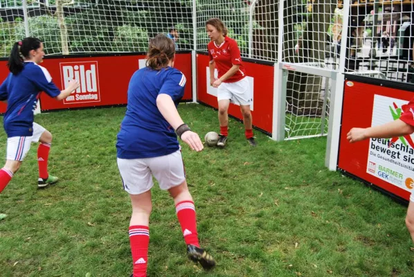 Bild: Der Countdown läuft | DBS-Girls-Cup beim Auftakt von „Deutschland bewegt sich!“ 2011