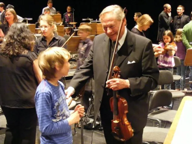 Bild: Rüsselsheimer Volksbank lädt zum 2. Familienkonzert - "Der Komponist ist tot"