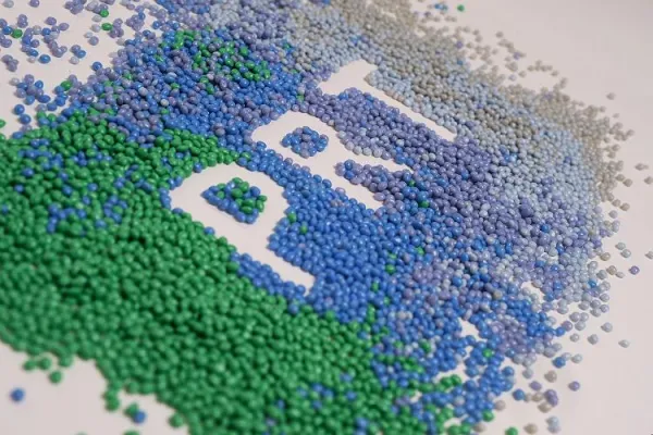 Bild: PET Recycling Team verbessert CO2-Bilanz von rPET weiter