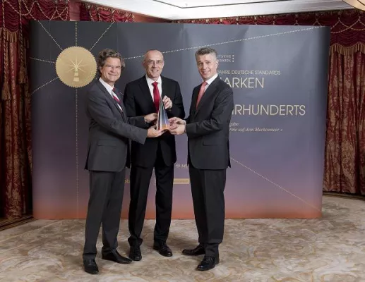 Lexikon Marken des Jahrhunderts 2013 erschienen STI Group erneut das Synonym für Verpackungen und Displays Bild: Lexikon Marken des Jahrhunderts 2013 erschienen STI Group erneut das Synonym für Verpackungen und Displays