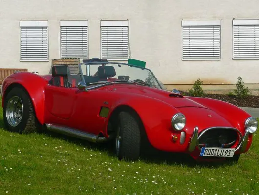 Bild: Oldtimer Rallye 2009 Wiesbaden - Zwischenstopp zur Zeitnahme beim Spezialisten für Faltdisplays GARREIS