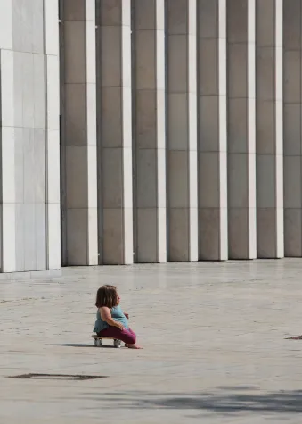 Bild: InbetweenPOWER   Tanztheater von der DIN A 13 tanzcompany