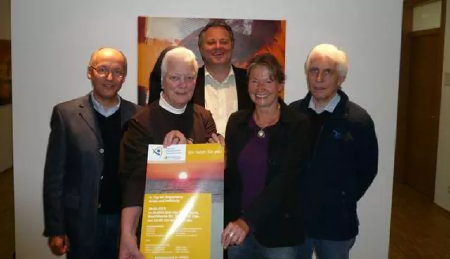 Bild: 4. Tag der Begegnung am 29.05.2010 - Darmzentrum Südwestfalen veranstaltet Patiententag "Krebs und Hoffnung"