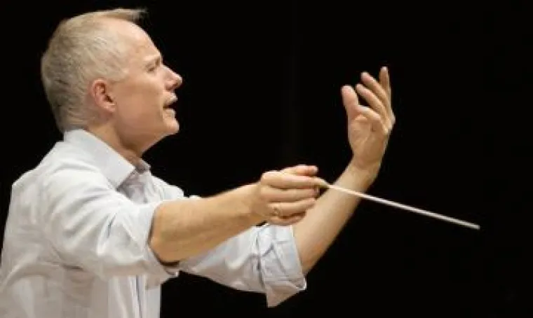 Ola Rudner dirigiert das Symphonieorchester Vorarlberg Bild: Ola Rudner dirigiert das Symphonieorchester Vorarlberg