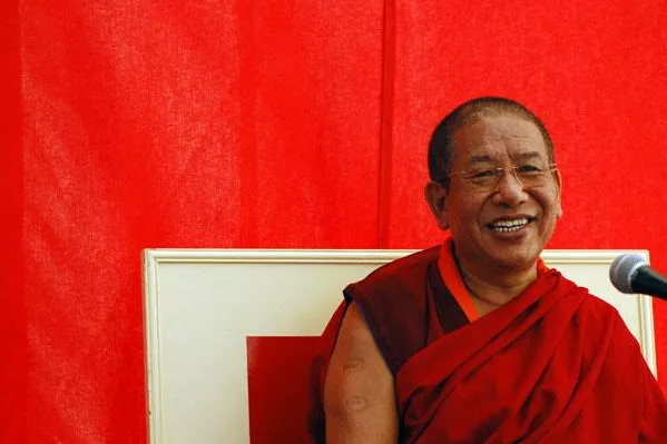 Bild: Sherab Gyaltsen Rinpoche zu Gast in München