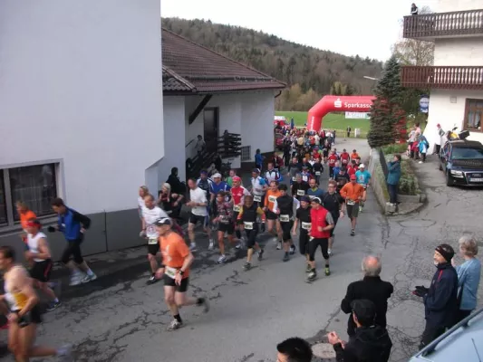 Bild: 11. Dreiburgenland Marathonlauf – ein großartiges Erlebnis im Bayerischen Wald