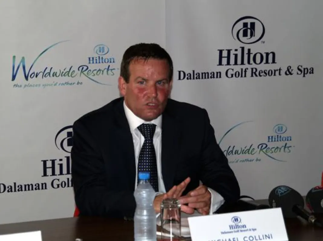 Michael Collini, Hilton