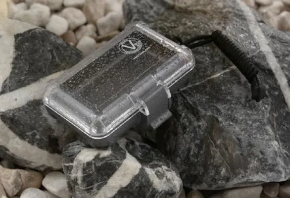 Bild: Voice Technologies VTO Box: Militärisch getestetes Transportcase mit lebenslanger Garantie auch für Earphones