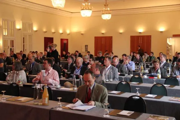 Bild: Die Branche traf sich in Hamburg