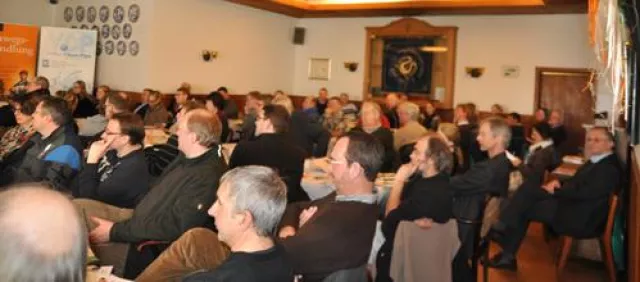 Bild: Arzneimitteleinsatz beim Schwein - eine AVA-Fachdiskussion mit Tierärzten und Landwirten