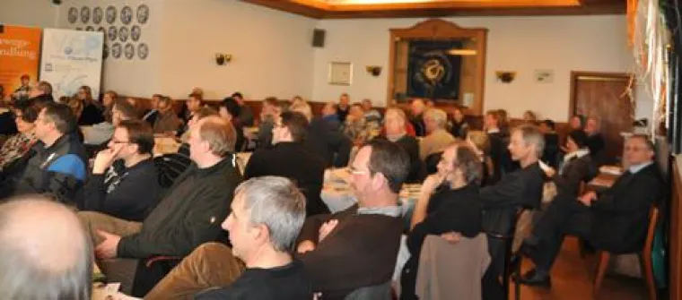 Arzneimitteleinsatz beim Schwein - eine AVA-Fachdiskussion mit Tierärzten und Landwirten Bild: Arzneimitteleinsatz beim Schwein - eine AVA-Fachdiskussion mit Tierärzten und Landwirten