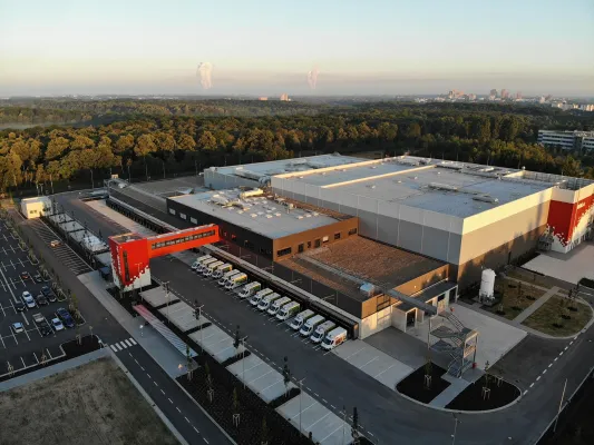 Bild: Food Fulfillment Center der REWE Group stärkt Lebensmittel-Onlinehandel
