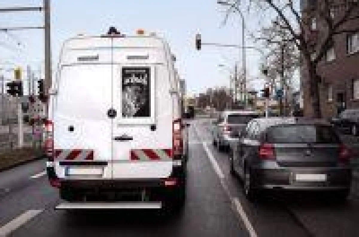 Transporter mit Fahrzeugdisplay