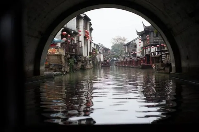 Bild: "Nach China reisen, Suzhou besuchen" - Die Stadt Suzhou präsentierte sich auf der ITB Now 2021 