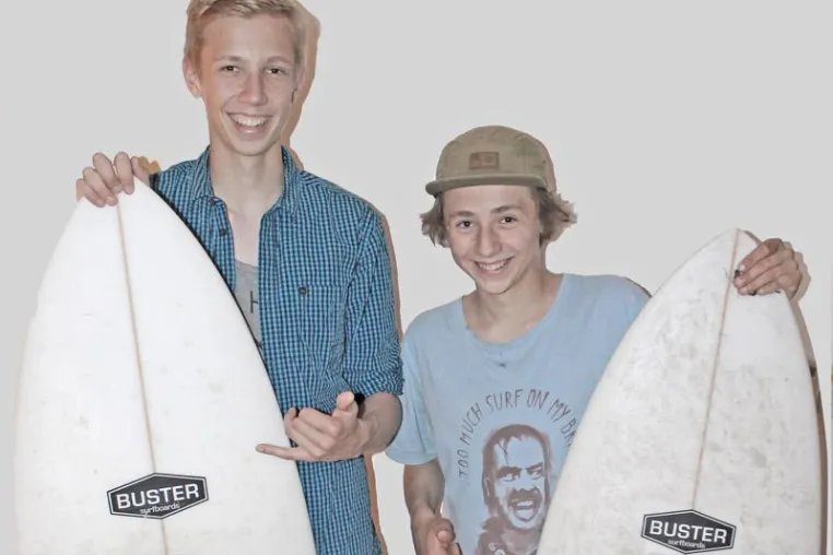 Buster Surfboards mit neuem Rookie Team Bild: Buster Surfboards mit neuem Rookie Team