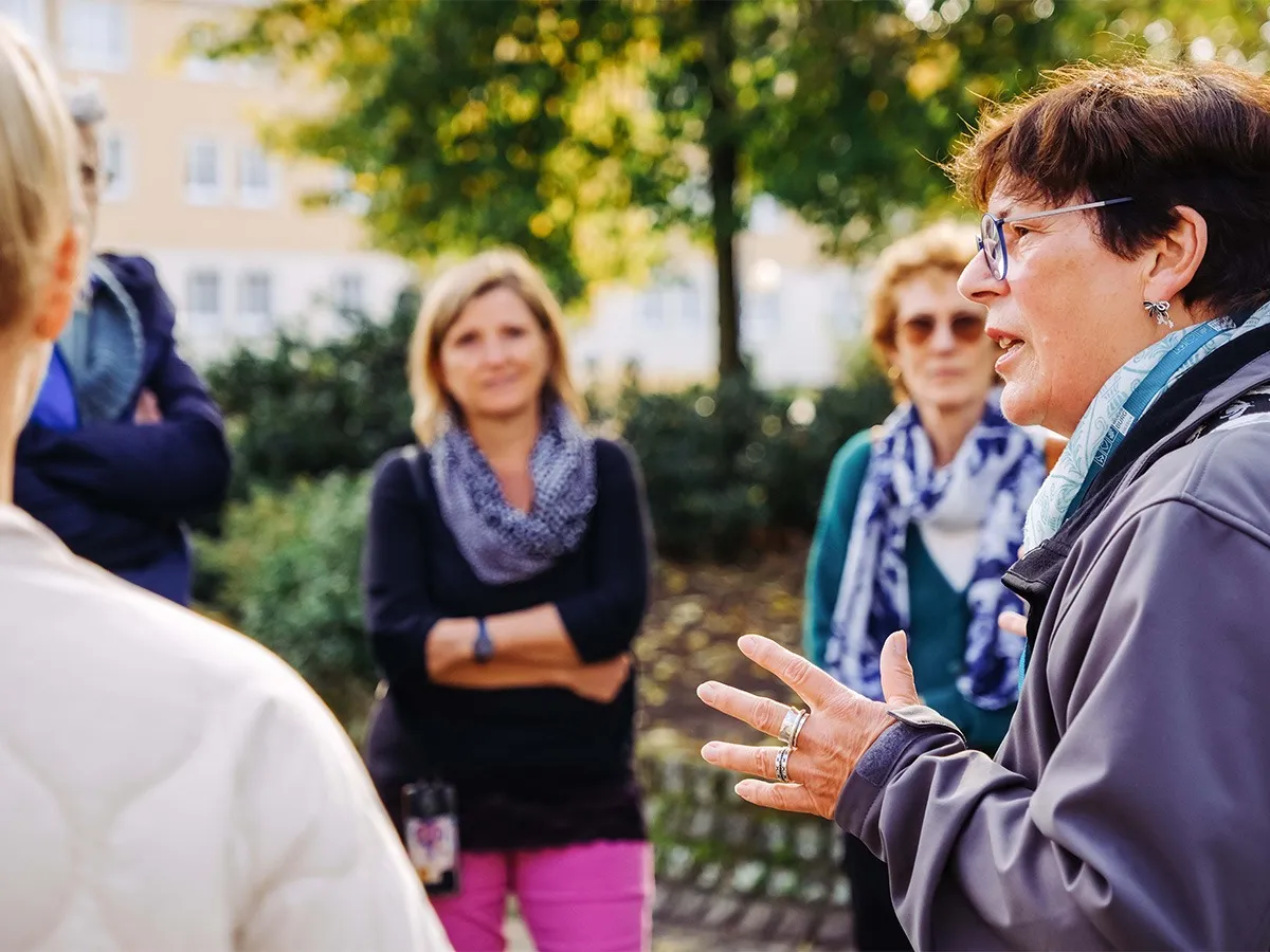 Öffentliche Stadtführungen in Wolfsburg (© WMG Wolfsburg, Foto: Janina Snatzke)