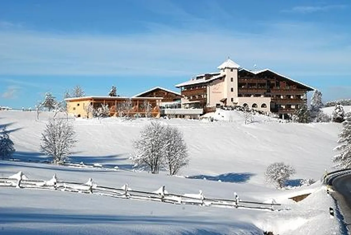 Winterliches Hotel Pfösl