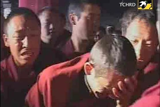 Immer mehr Mönche und Nonnen in Tibet nehmen sich das Leben Bild: Immer mehr Mönche und Nonnen in Tibet nehmen sich das Leben