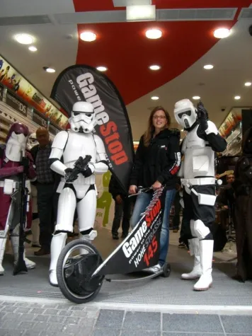 Bild: Dart Wader fährt AdGlider...