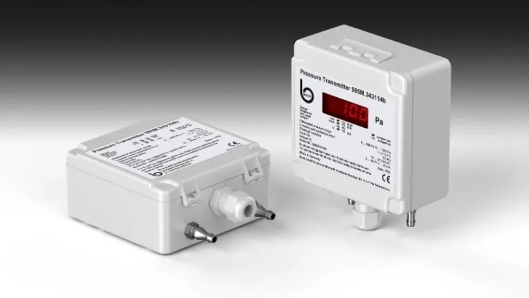 Universeller Differenzdrucksensor 985 mit neuem IP65 Gehäuse Bild: Universeller Differenzdrucksensor 985 mit neuem IP65 Gehäuse