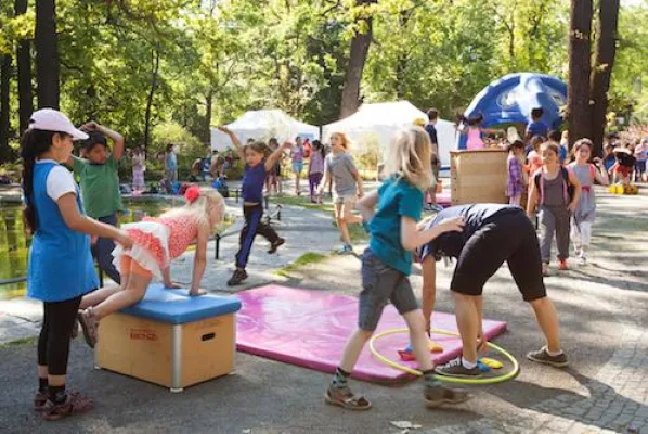 Für gesunde Ernährung und Bewegung: Berliner Rotary Clubs feiern Rotary-Kindertag am 3. und 4. Juli im Zoo Bild: Für gesunde Ernährung und Bewegung: Berliner Rotary Clubs feiern Rotary-Kindertag am 3. und 4. Juli im Zoo