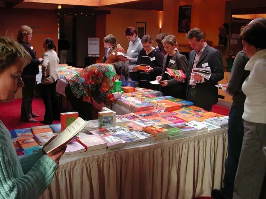 Kunden-Dialog der Superlative: Der Junfermann-Kongress für gewaltfreie Kommunikation Bild: Kunden-Dialog der Superlative: Der Junfermann-Kongress für gewaltfreie Kommunikation