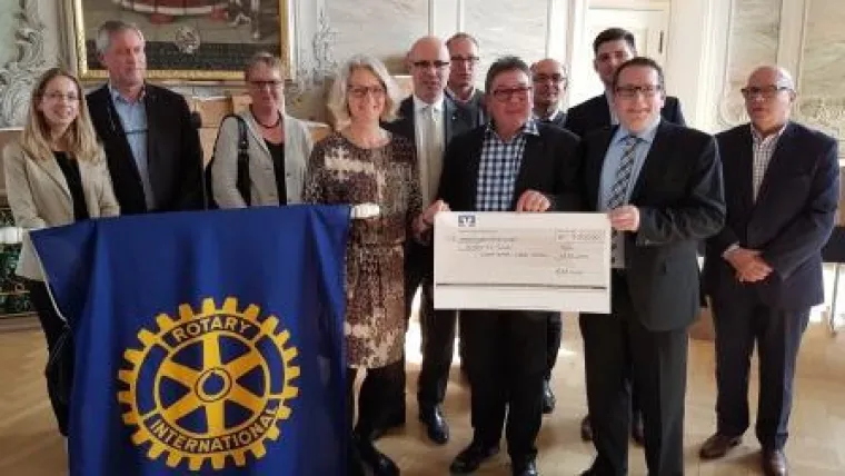 Mit Büchern lesen und leben lernen Bild: Mit Büchern lesen und leben lernen