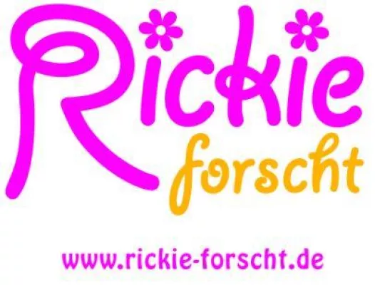 „Rickie forscht Akademie“ startet mit einer Spende von *instinctools Bild: „Rickie forscht Akademie“ startet mit einer Spende von *instinctools