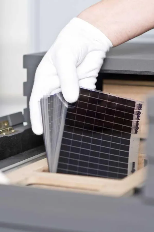 DRS DIGITIZER mit automatischem Feeder für Mikrofiche