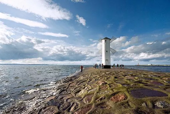 Bild: Neuer Reiseführer für Swinemünde online