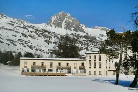 SNOWGOLF: neuer Trend im Wintersport Bild: SNOWGOLF: neuer Trend im Wintersport