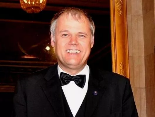 Bild: Dr. Walser Dental beim Preis der Wirtschaft für die Wirtschaft nominiert