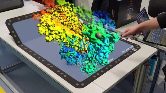 Bild: Gemeinsam an Molekül-Hologrammen forschen