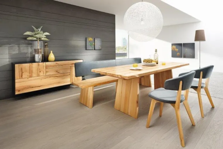 Bild: Trend natürlich Wohnen auf der imm cologne 2015 – urbane Gemütlichkeit mit Massivholzprogramm PURO von Anrei